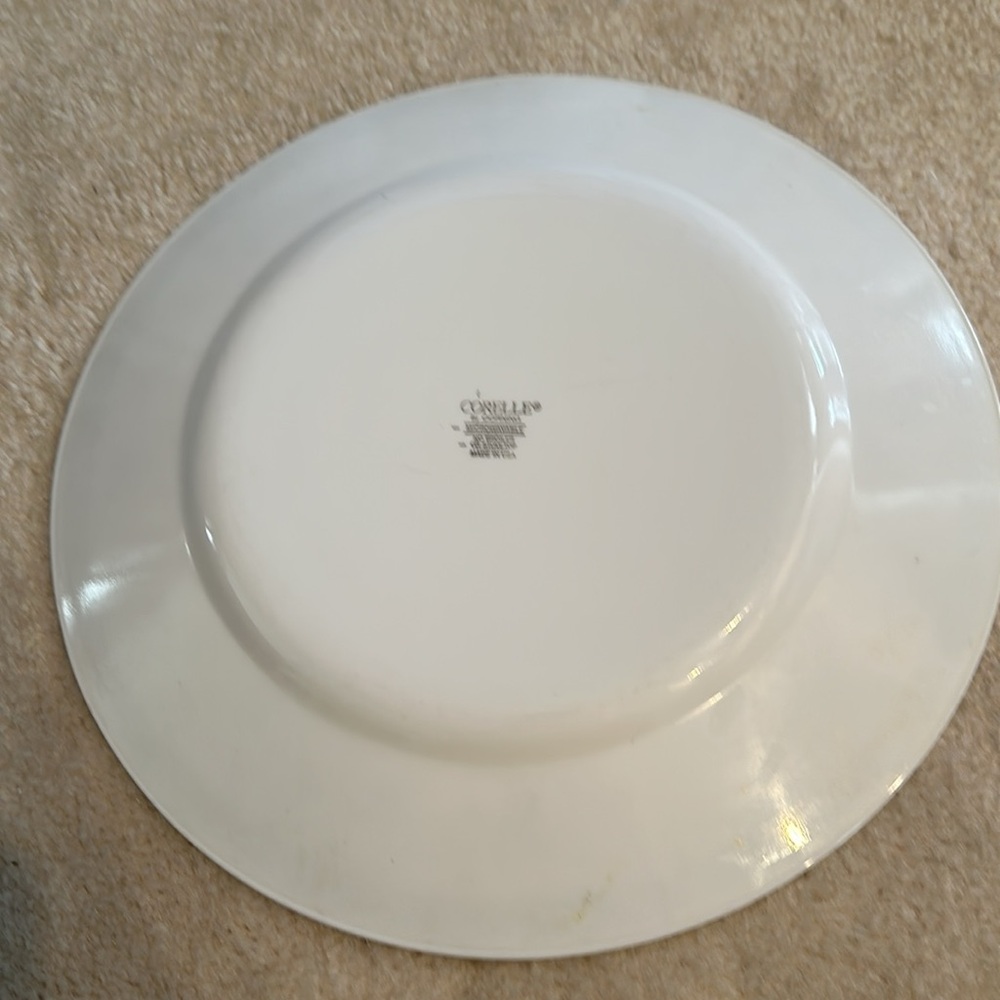 Corelle dinner plate - Picture 2 of 5